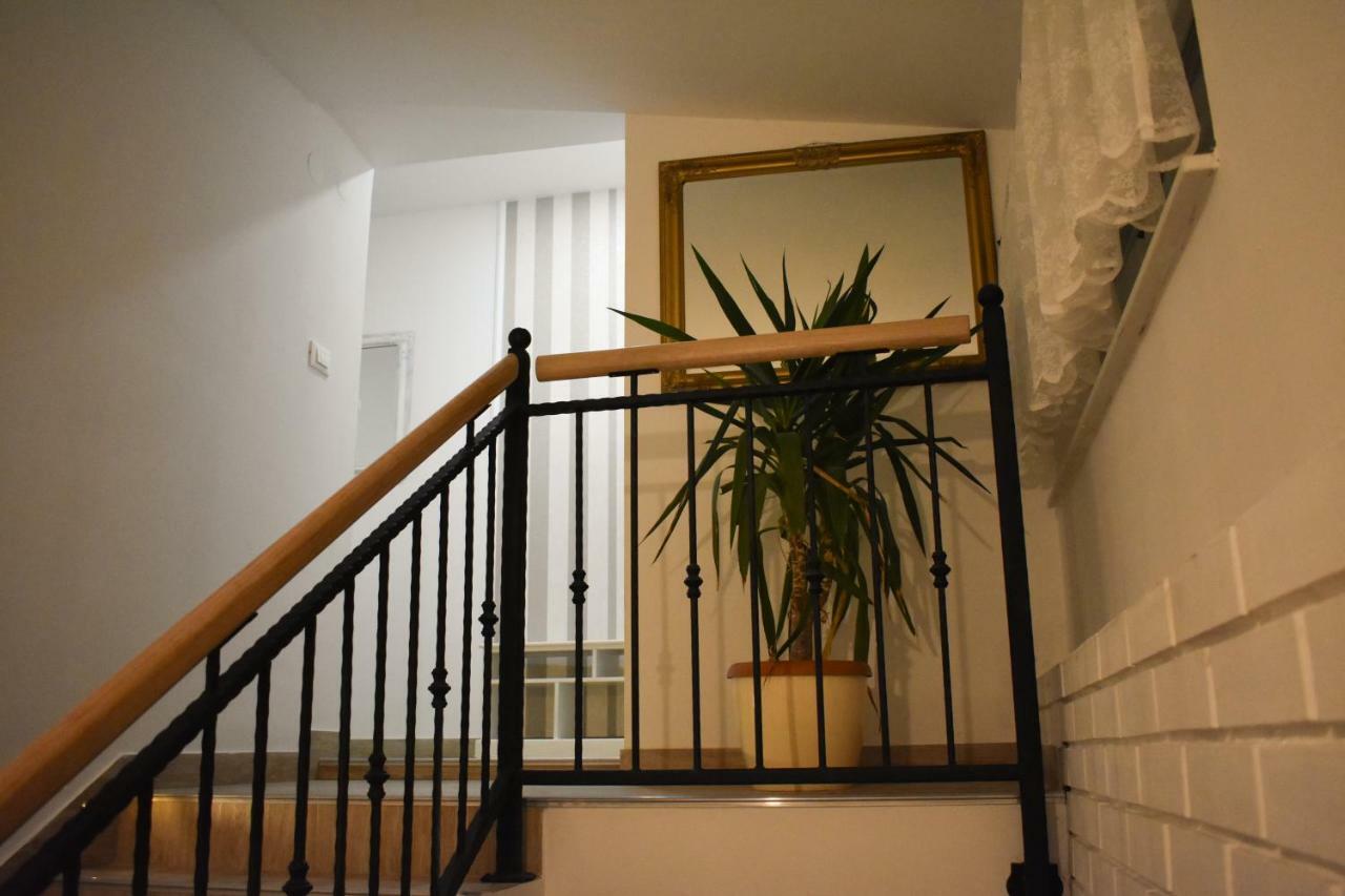 Apartmani Julija Vodice Exterior photo